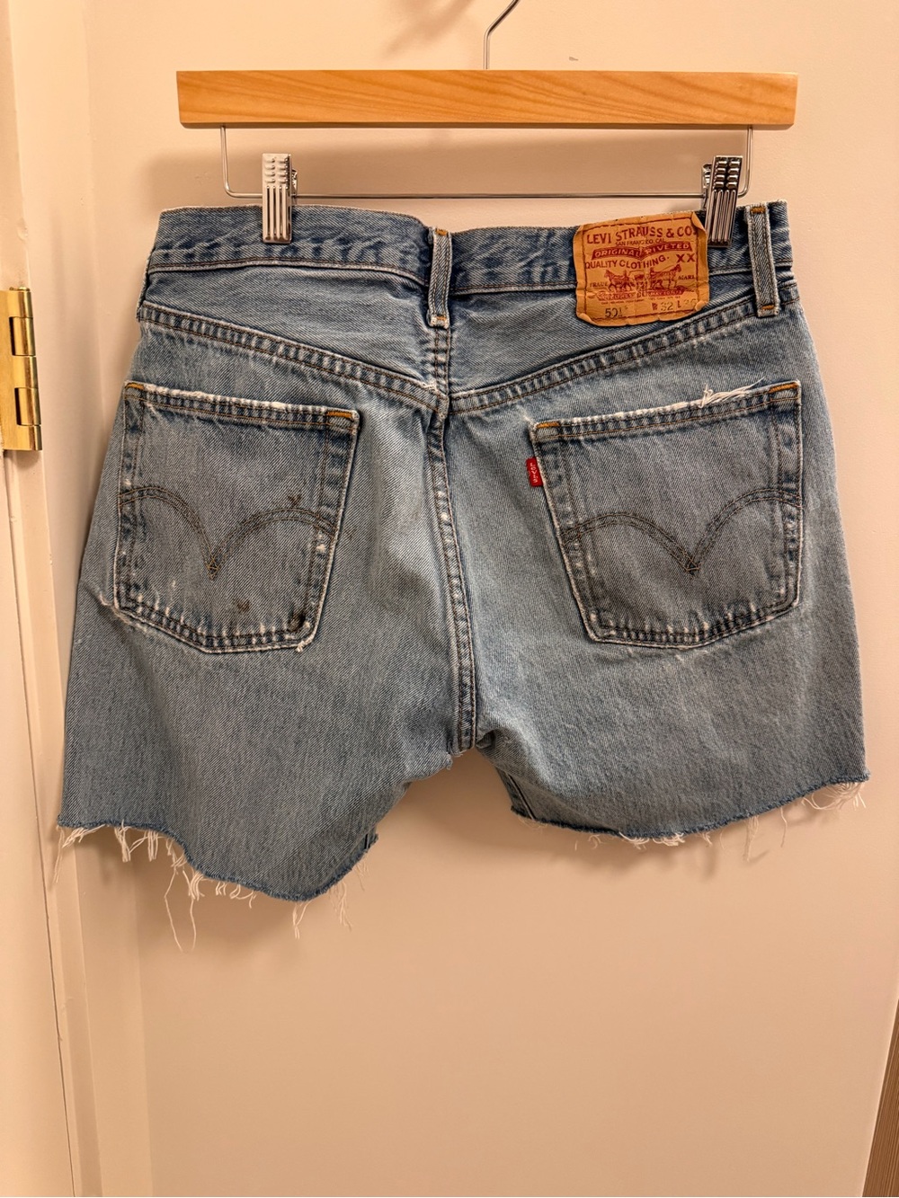 Perfectly distressed Levi’s 501 Shorts cut offs  waist 30 Y2K